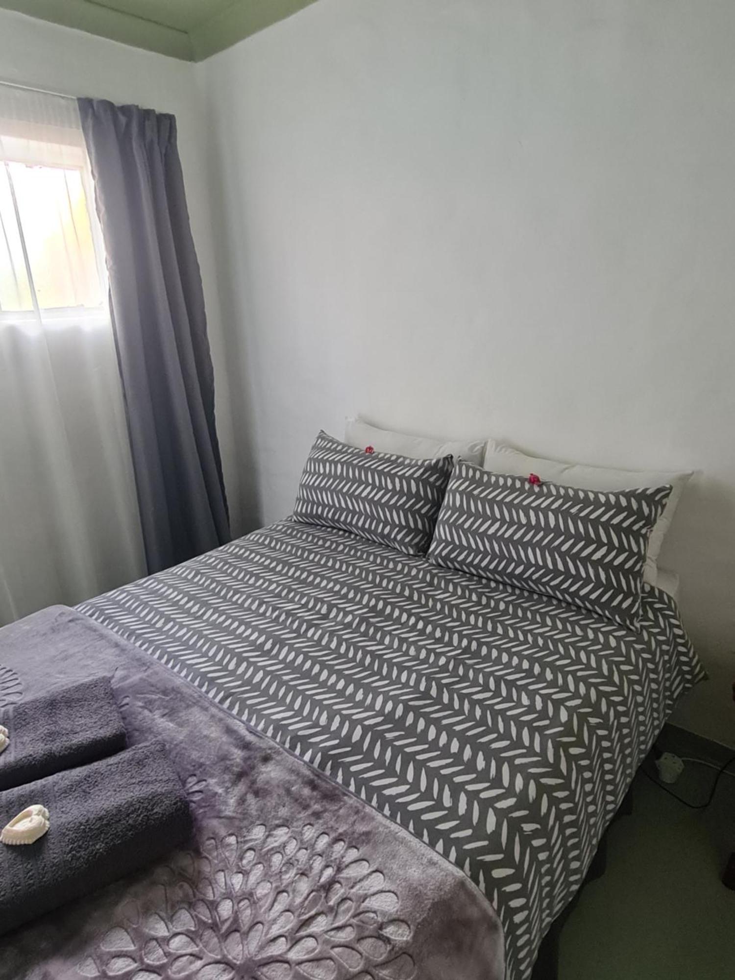 فندق The Old Cabin كولينان الغرفة الصورة